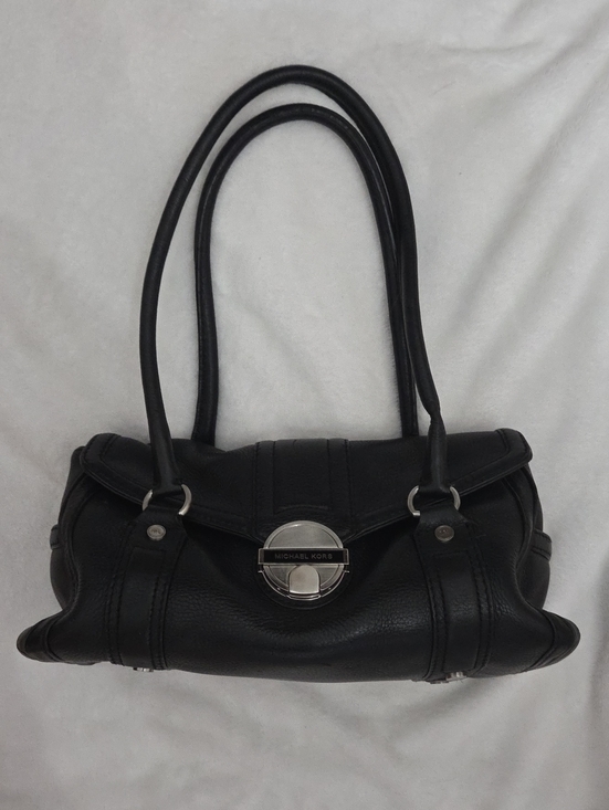 Michael Kors Handbags - Michael kors's shoulder bag